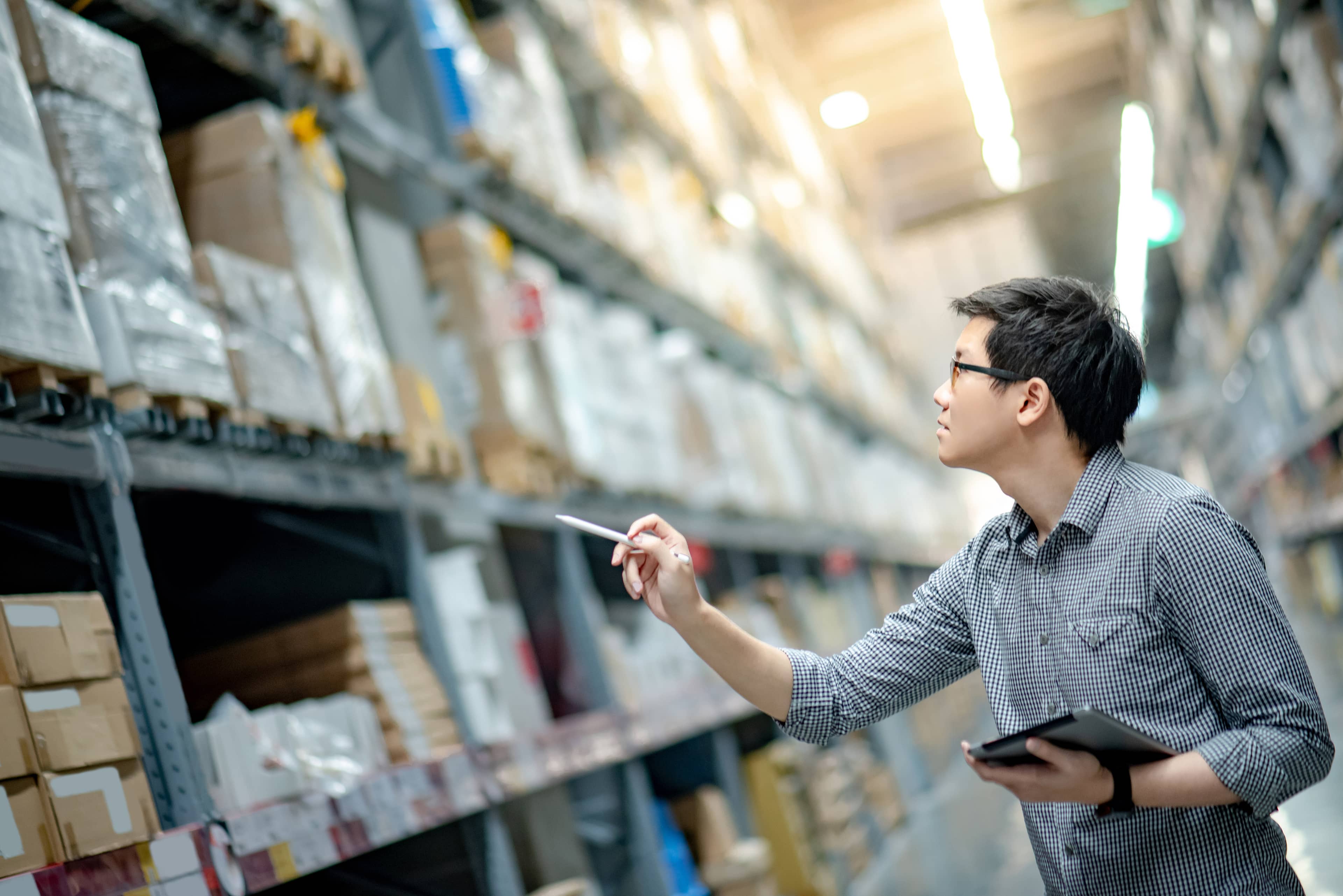 How Should Manufacturers Track Tariff Costs?